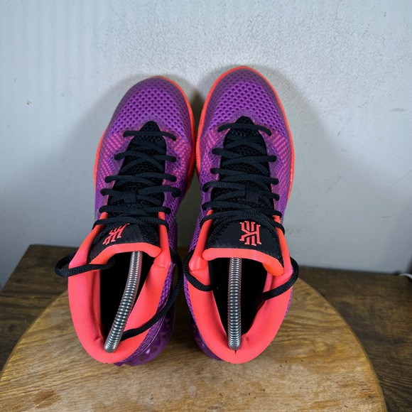 Nike Kyrie 1 Easter Medium Berry Hot Lava Purple Shoes 705277-508 Mens 8.5 main image 4